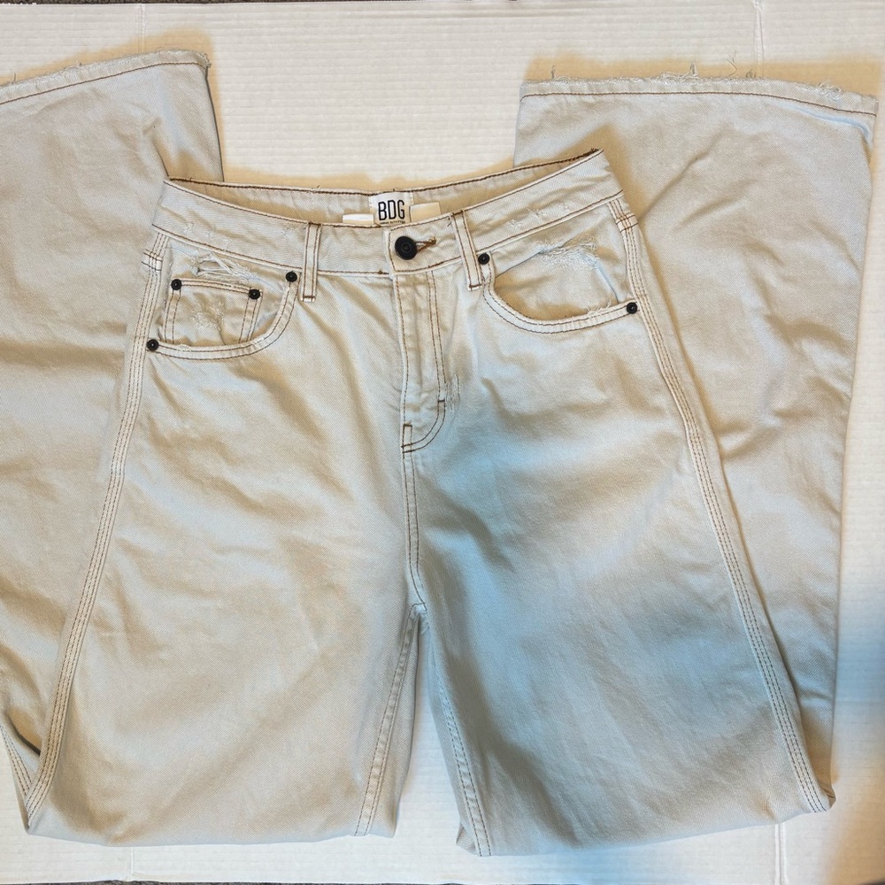 BDG Puddle Jeans Wide Leg Baggy Ecru Beige Cream Size 28 Urban Outfitter